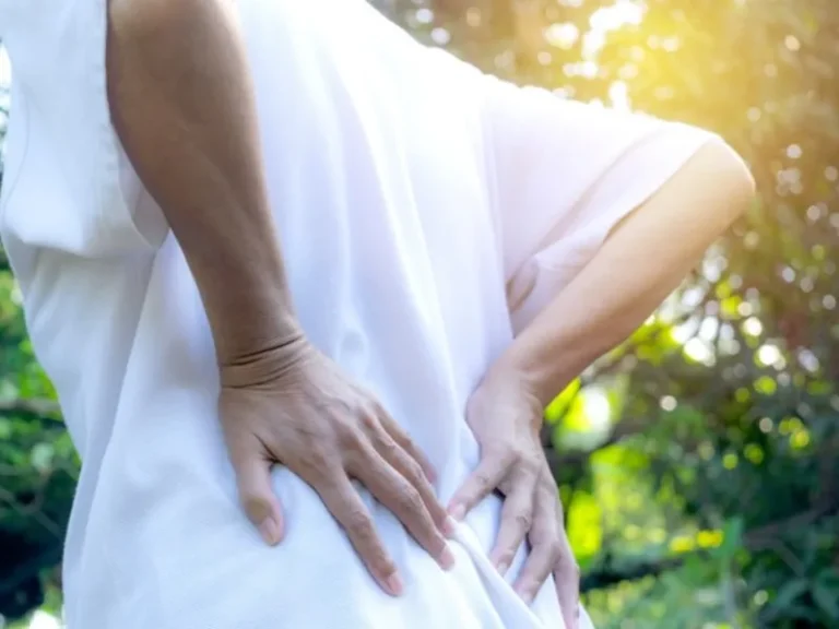 back pain chiropractor melbourne
